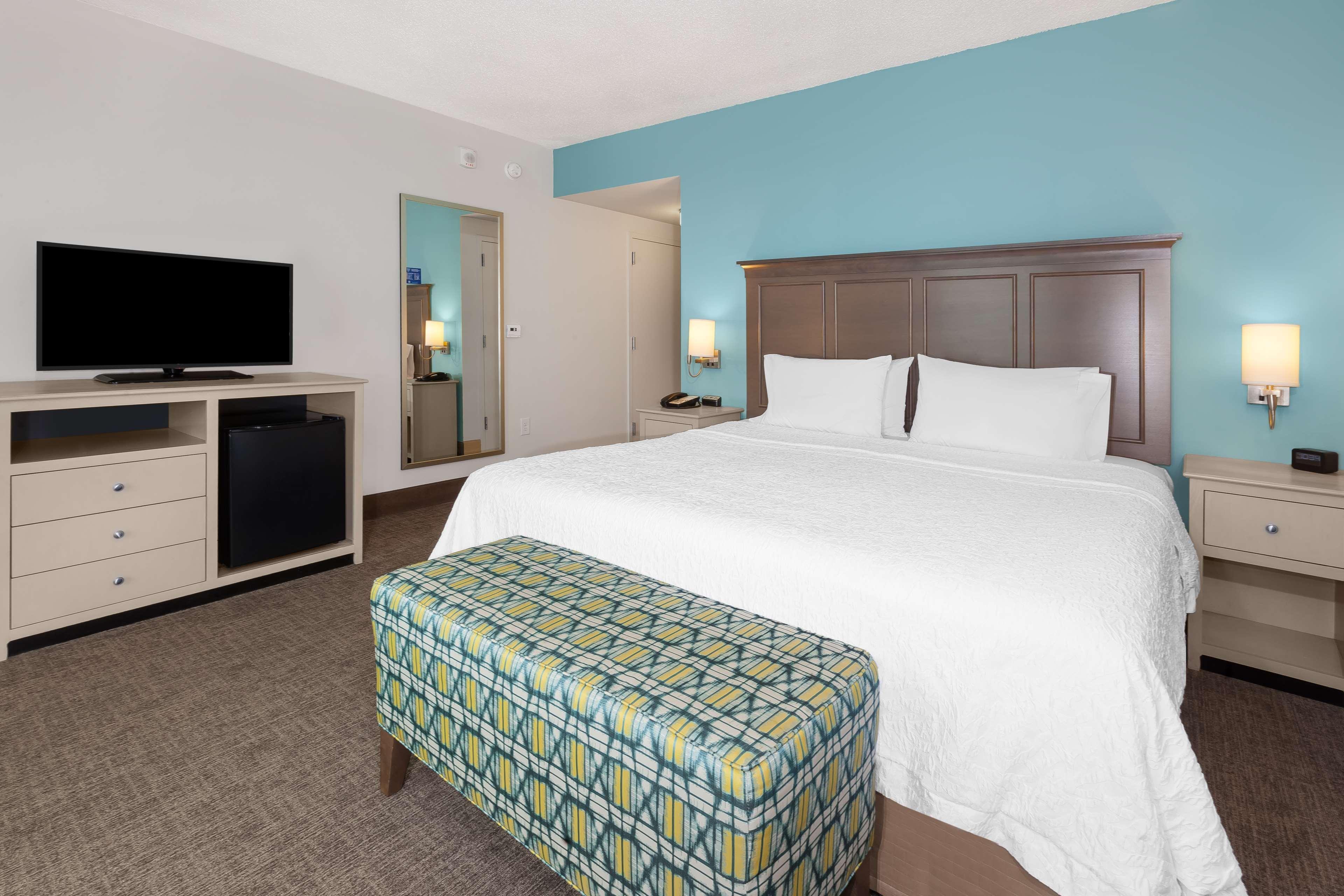 Hampton Inn & Suites By Hilton Carolina Beach Oceanfront Екстериор снимка
