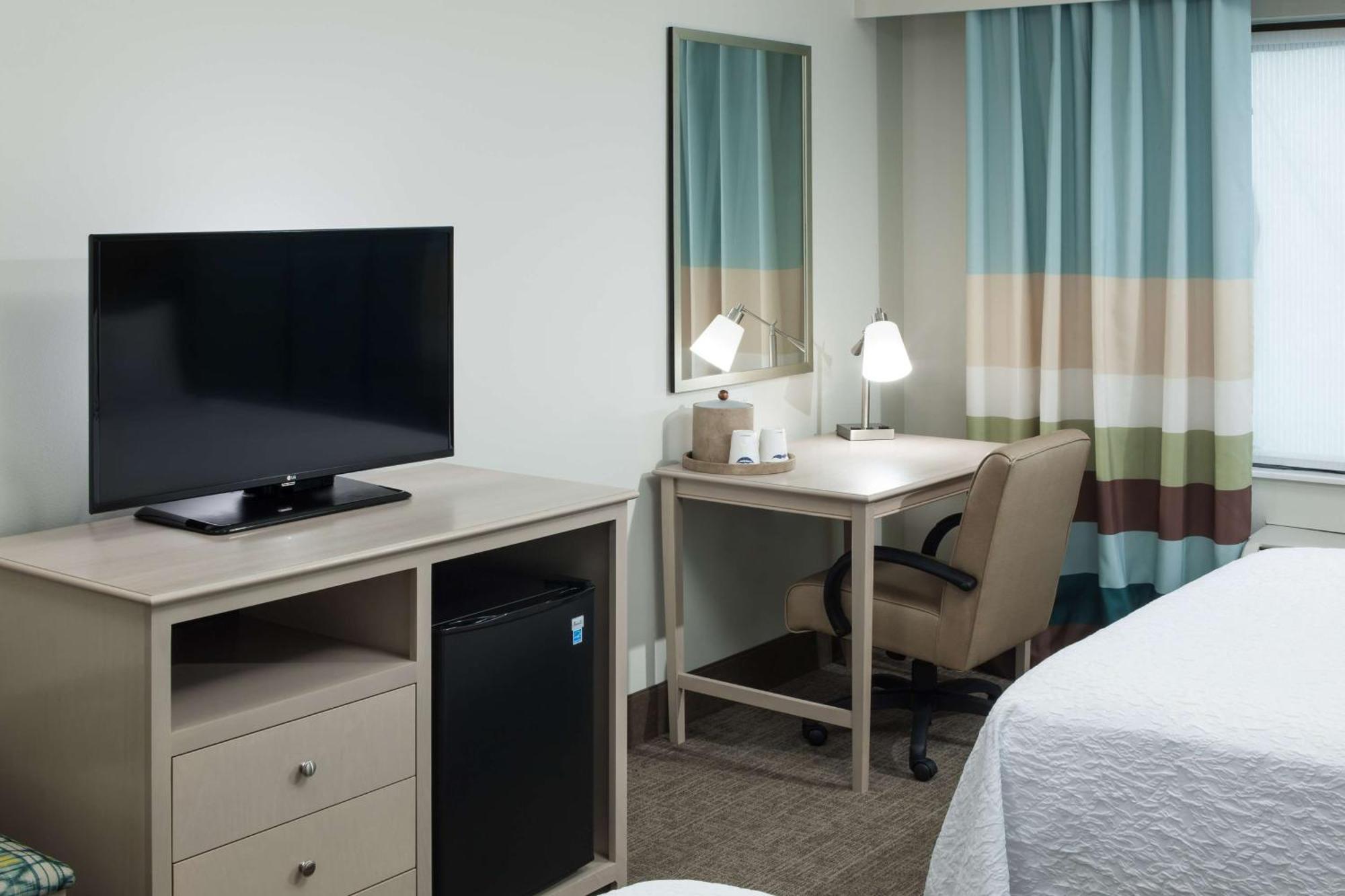 Hampton Inn & Suites By Hilton Carolina Beach Oceanfront Екстериор снимка