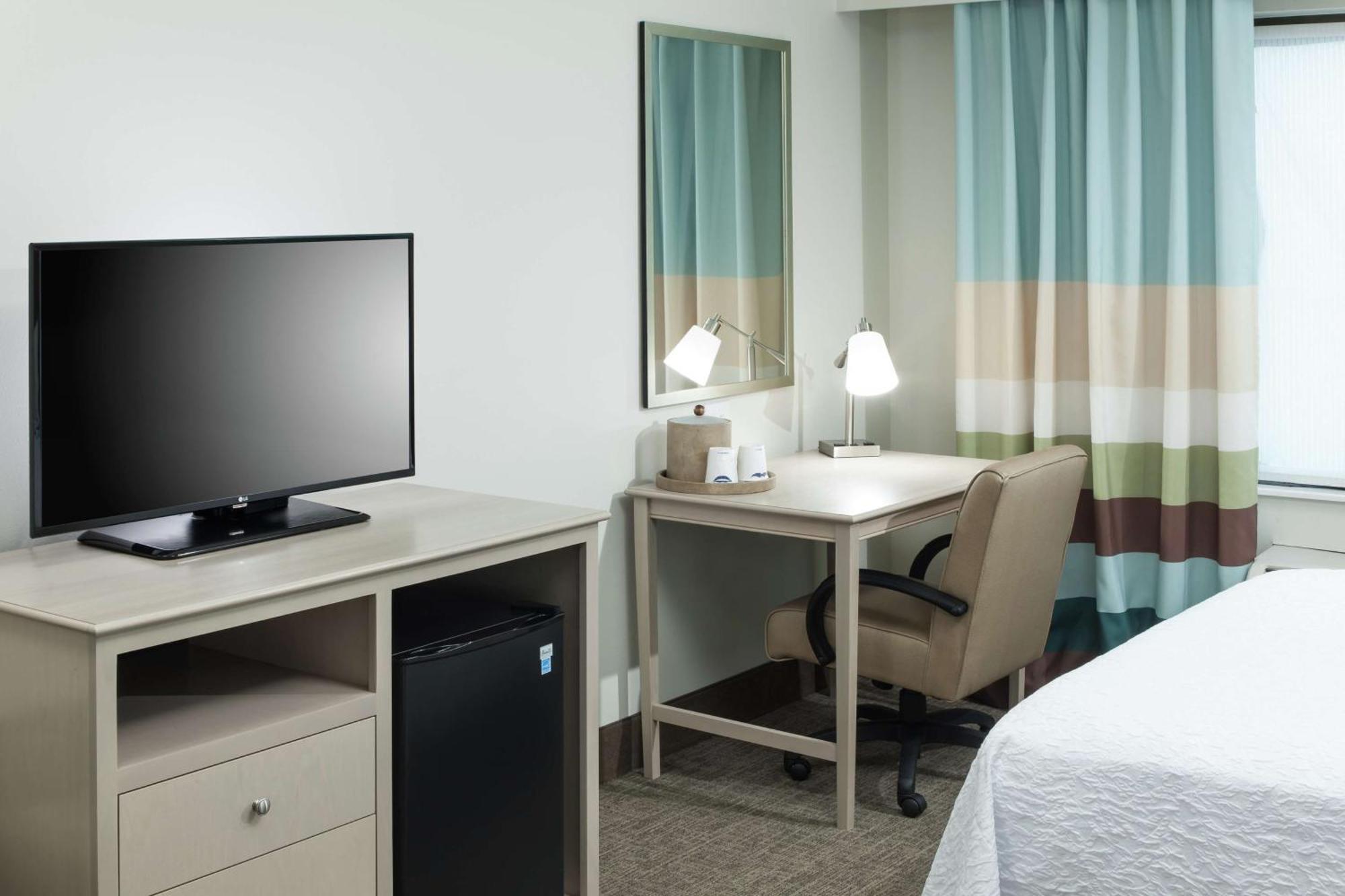 Hampton Inn & Suites By Hilton Carolina Beach Oceanfront Екстериор снимка