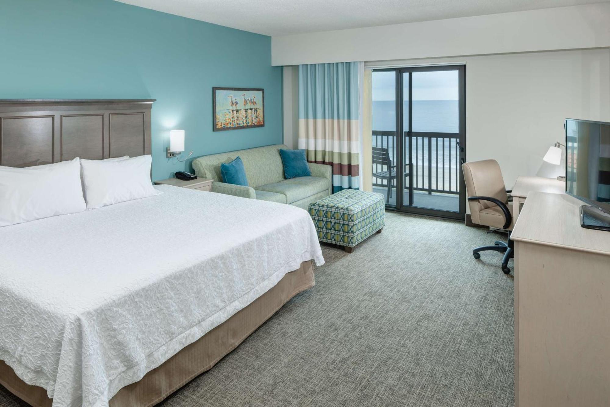 Hampton Inn & Suites By Hilton Carolina Beach Oceanfront Екстериор снимка