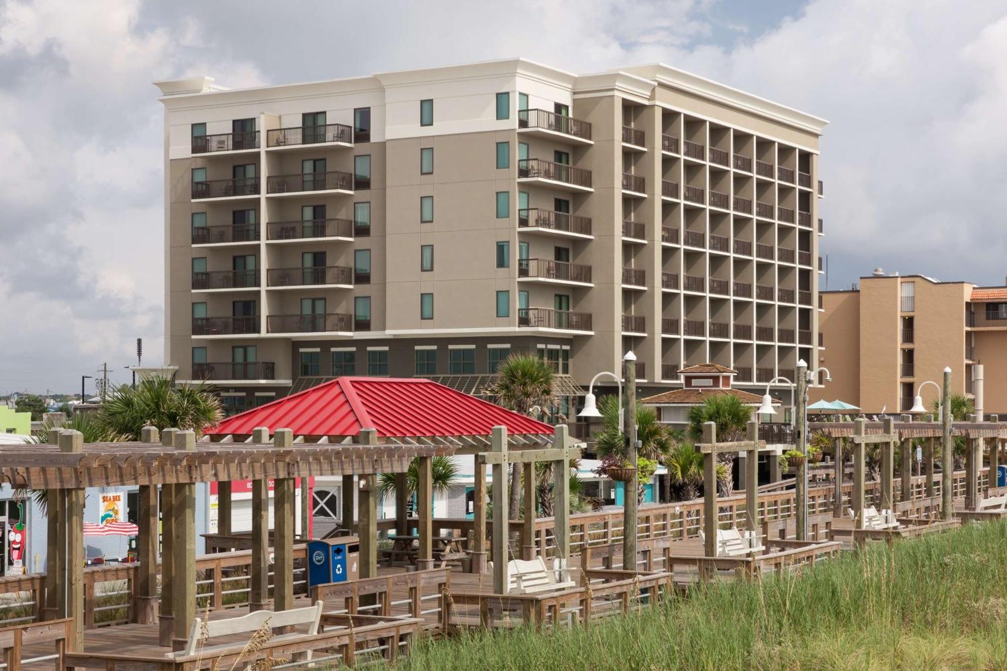 Hampton Inn & Suites By Hilton Carolina Beach Oceanfront Екстериор снимка